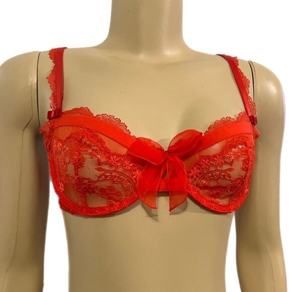 Victoria’s Secret Designer Collection unlined demi floral lace / mesh bra Red - Picture 4 of 5